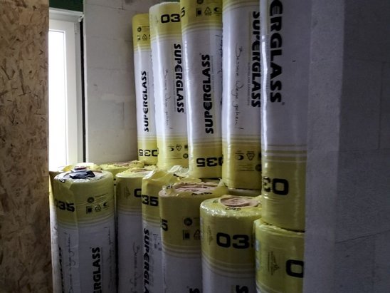 Lieferung Material für Dachdämmung