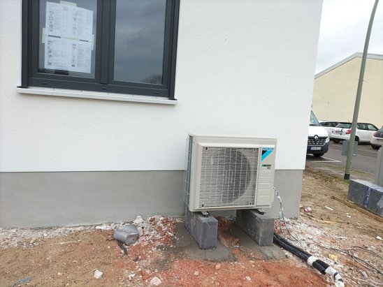 Außengerät der Wärmepumpe